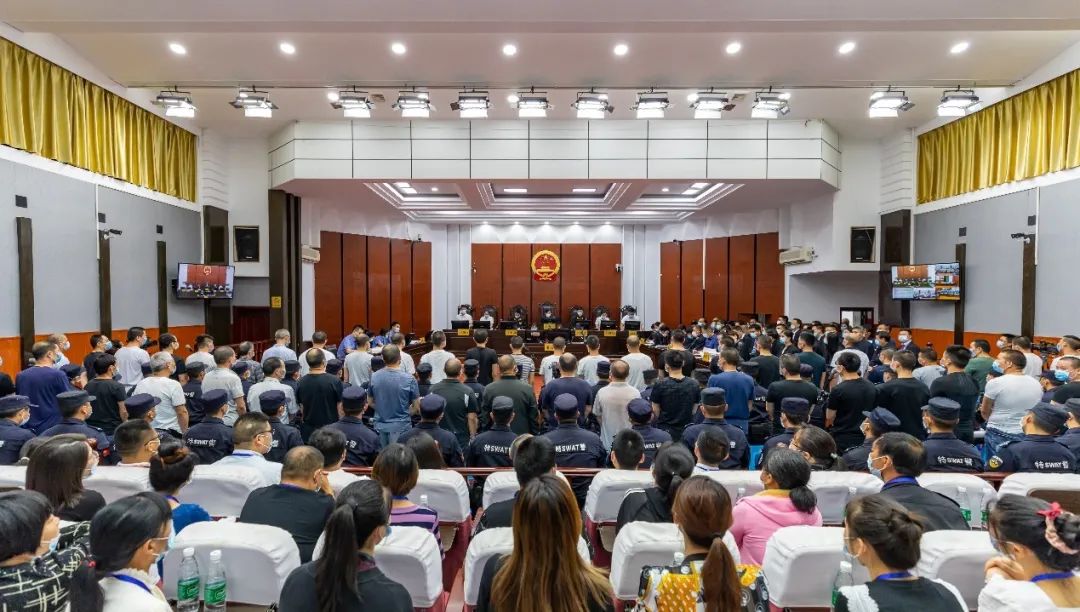 2020年8月26日,潜江法院作出一审判决,被告人舒胜强犯故意损坏财物罪